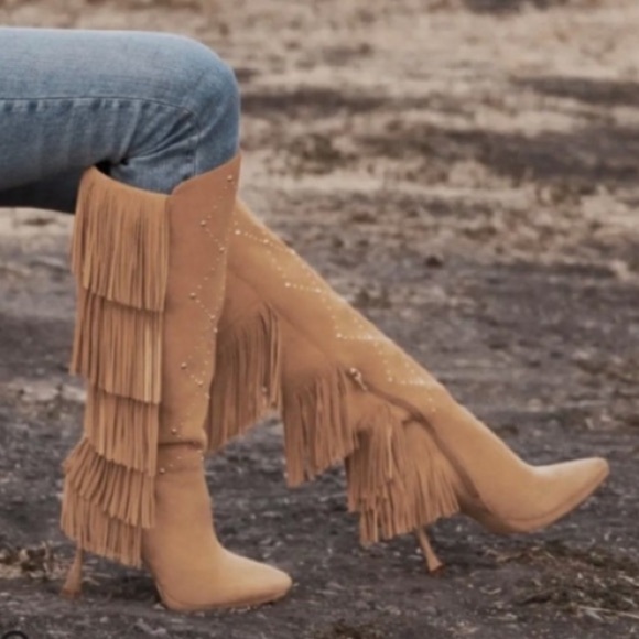 Vince Camuto Panaryaz knee high Suede heeled tassel Boots size 8 - Picture 2 of 10